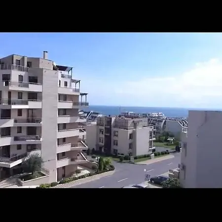 Sea View 公寓 *